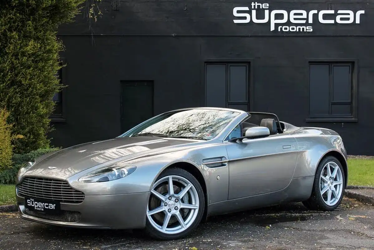 2008-aston-martin-vantage-43-convertible-sportshift-big-0