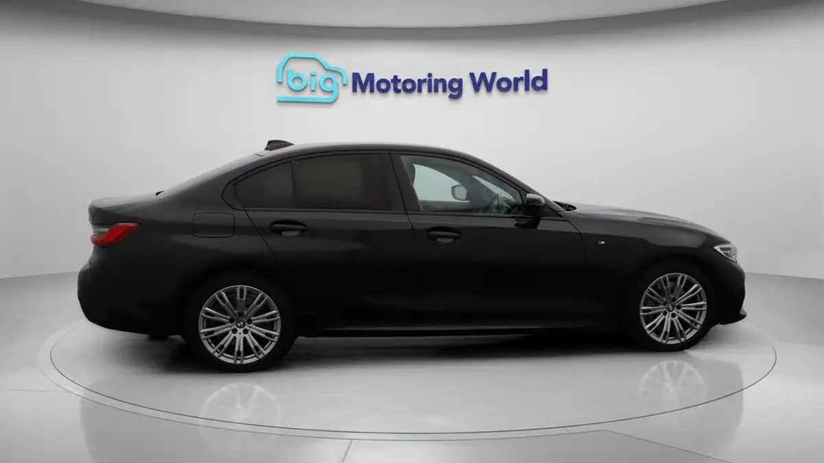 2019-bmw-3-series-20-330e-m-sport-plus-pack-big-8