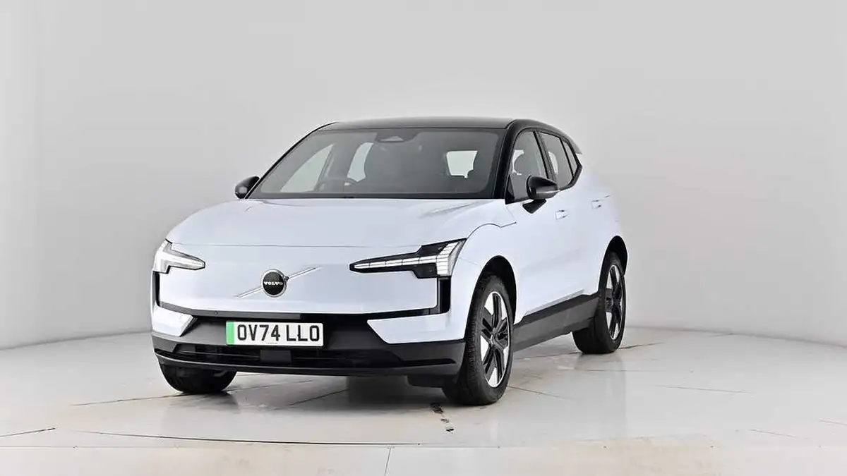 2024-volvo-ex30-e-single-motor-plus-big-56