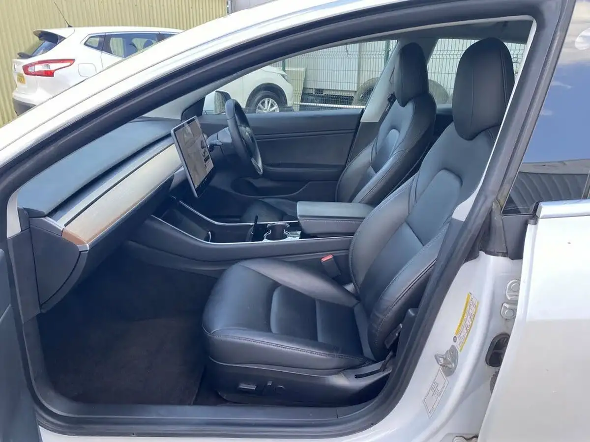 2020-tesla-model-3-e-standard-plus-big-23