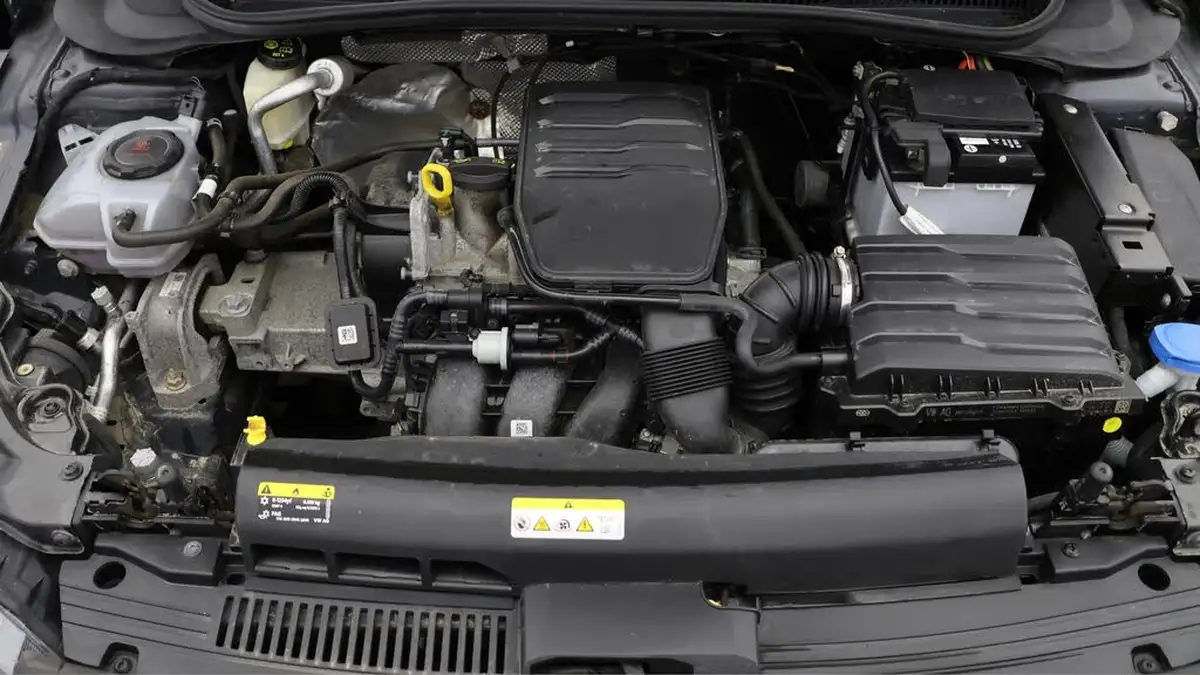 2021-volkswagen-polo-10-united-big-19