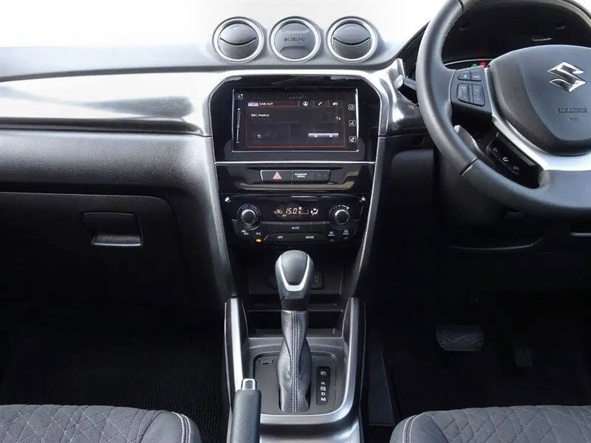 2023-suzuki-vitara-15-sz5-big-15