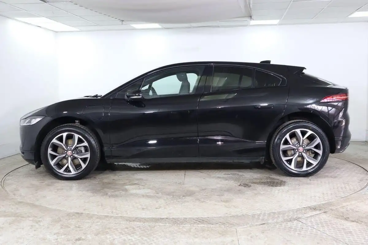 2022-jaguar-i-pace-ev400-hse-black-big-7