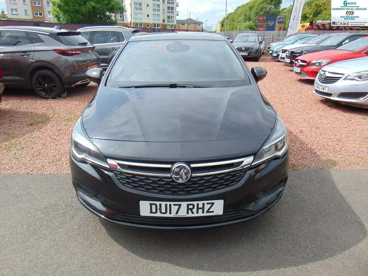 2017-vauxhall-astra-16cdti-sri-nav-136ps-ss-hatchback-big-4