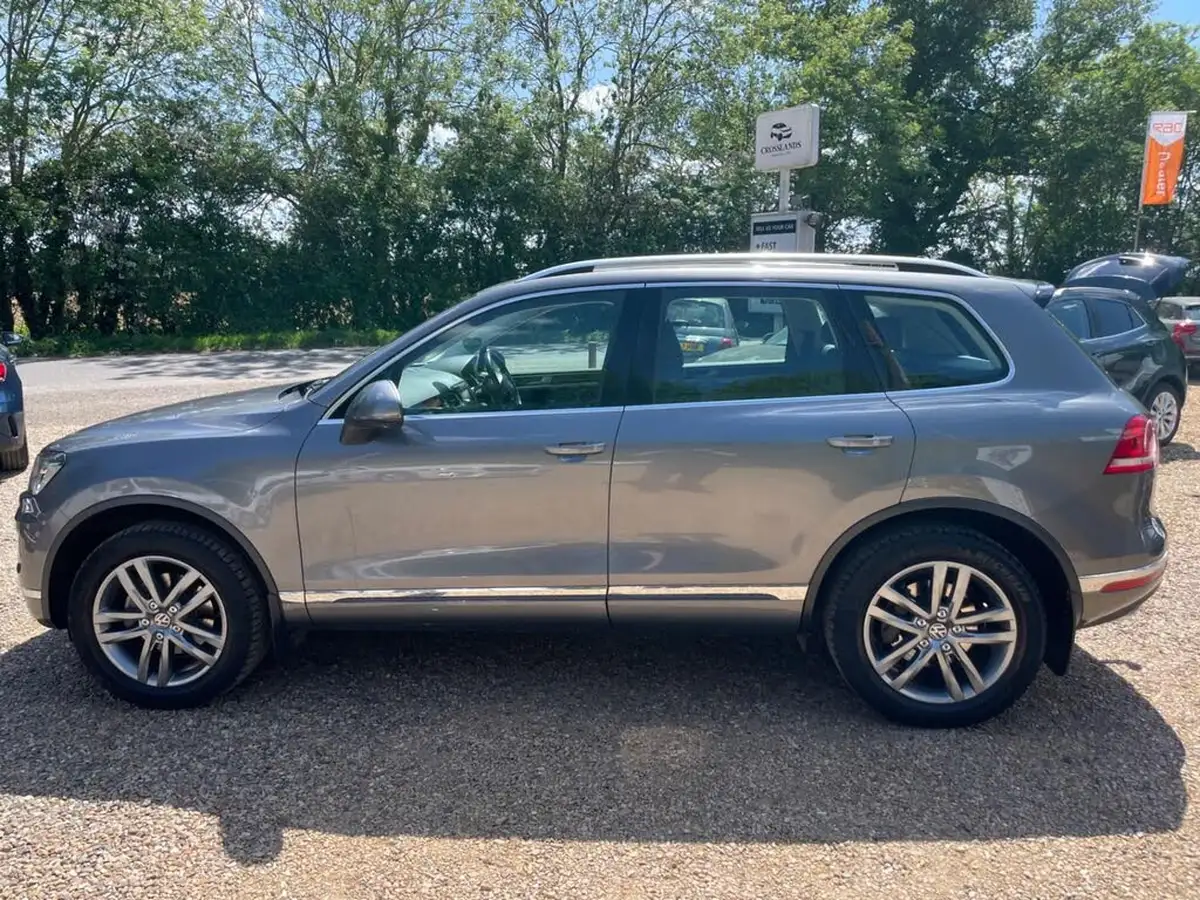 2015-volkswagen-touareg-30td-se-262ps-bmtss-big-4