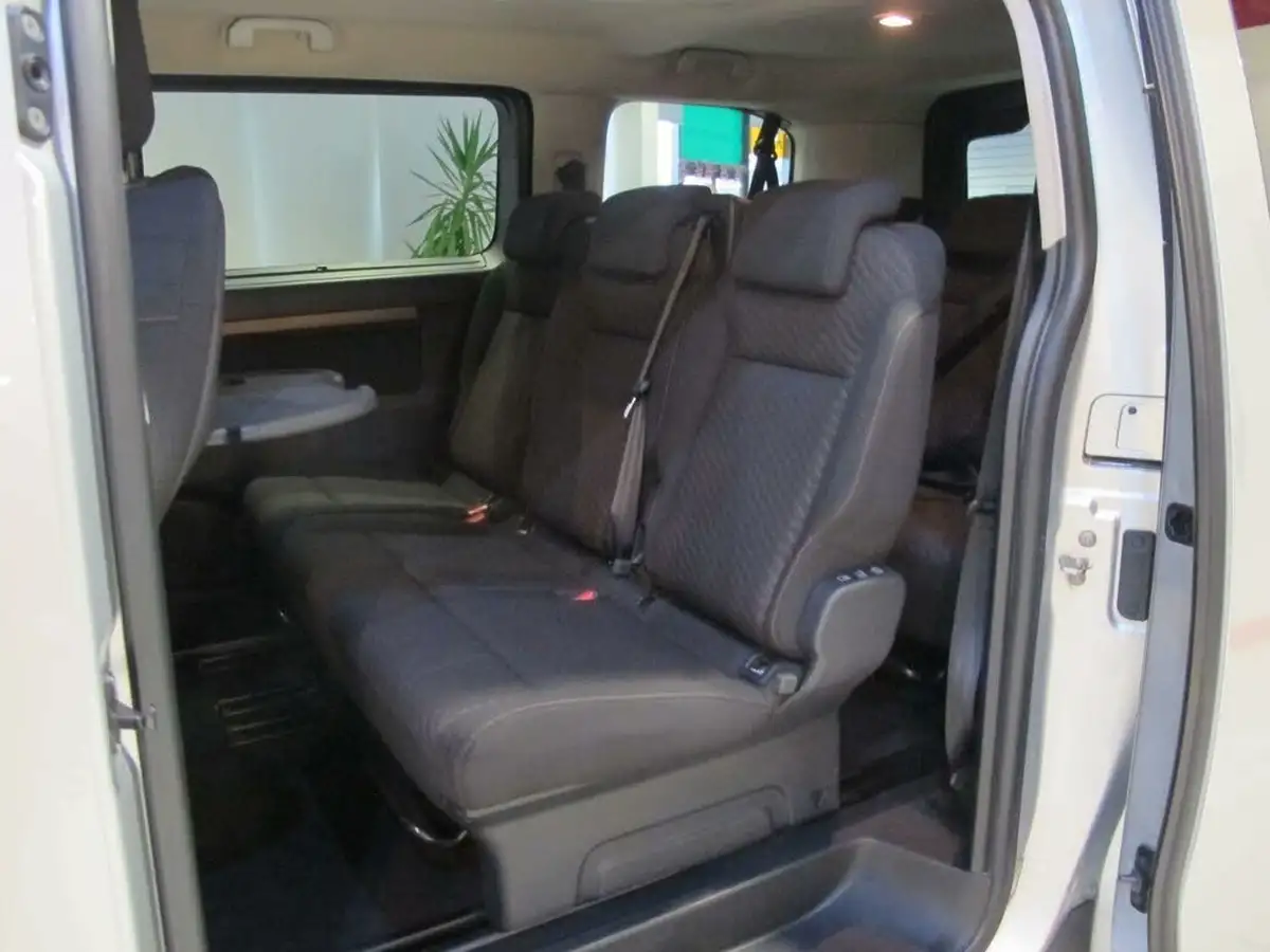 2019-toyota-proace-verso-20d-family-150ps-l1ss-big-41