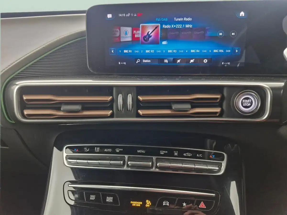 2021-mercedes-benz-eqc-e-eqc-400-sport-big-24