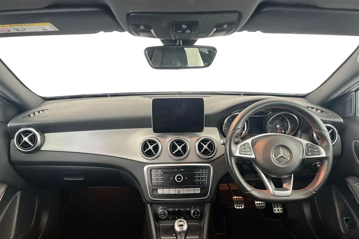 2018-mercedes-benz-gla-class-16-gla-200-amg-line-154bhp-big-5