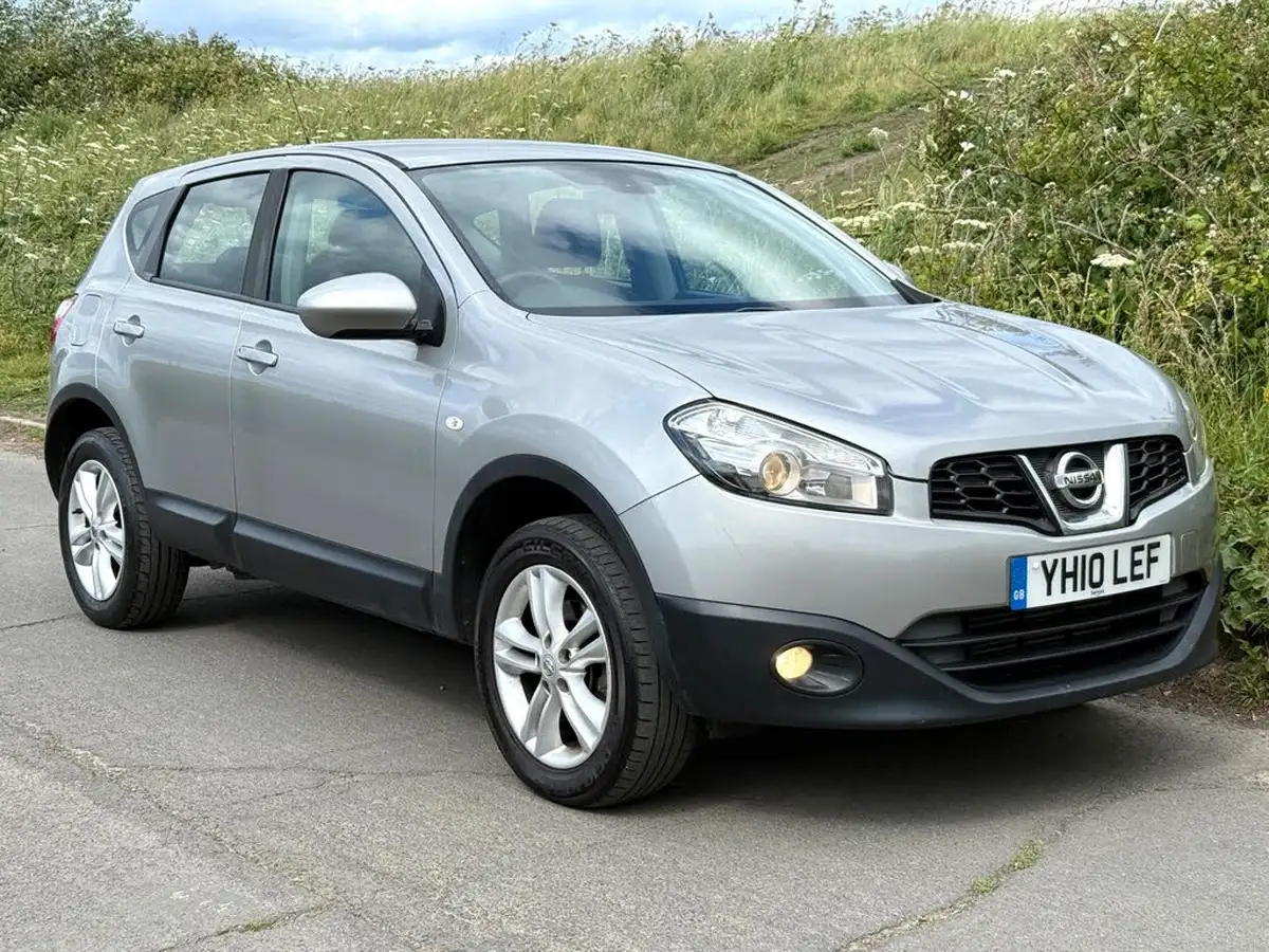 2010-nissan-qashqai-15td-acenta-big-0