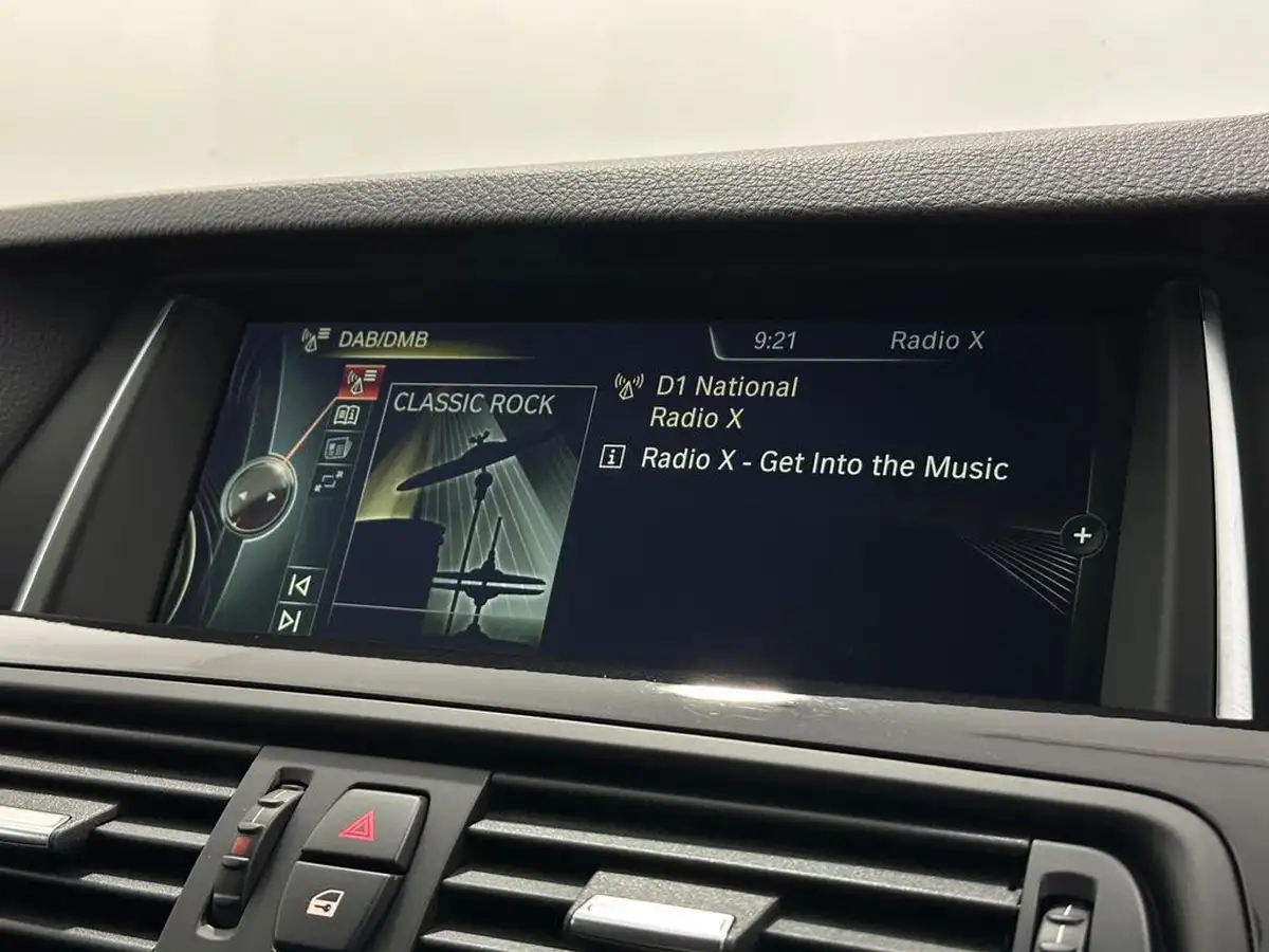 2014-bmw-5-series-20td-520d-se-touring-big-23
