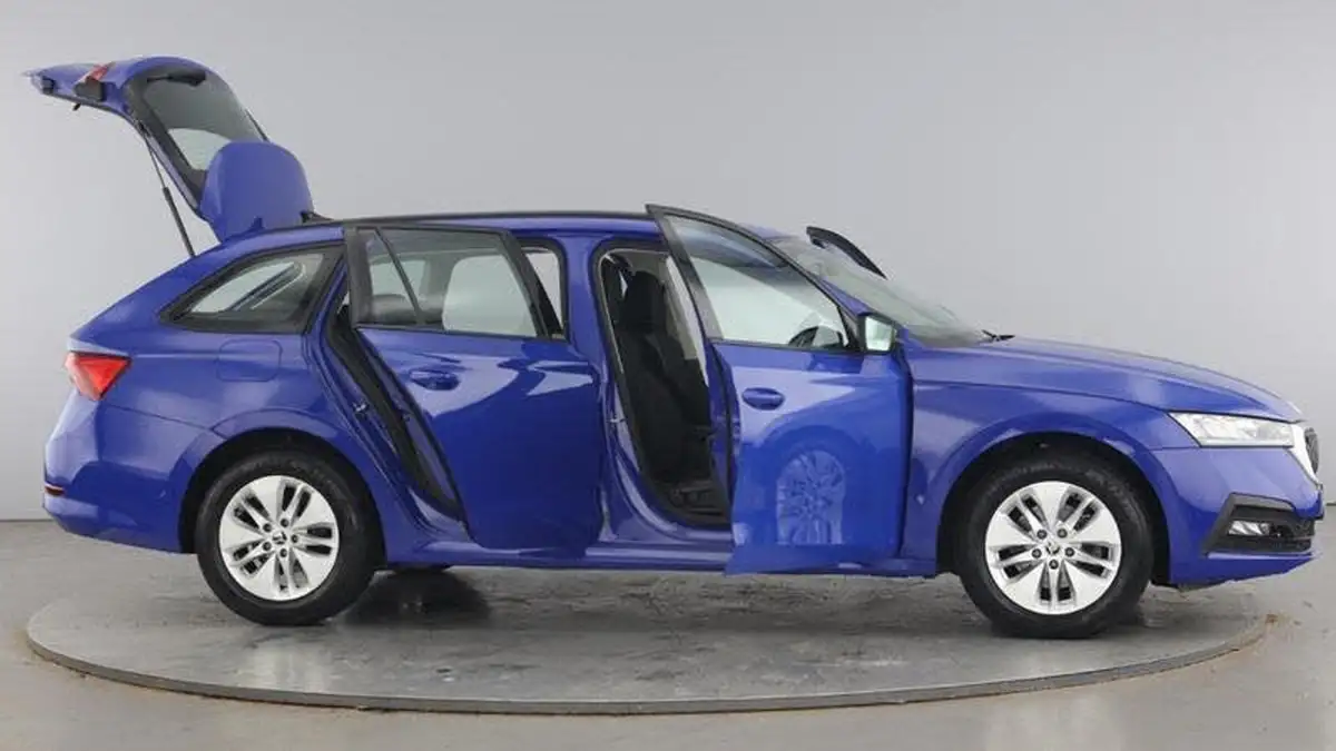 2022-skoda-octavia-20tdi-se-116ps-estate-big-9