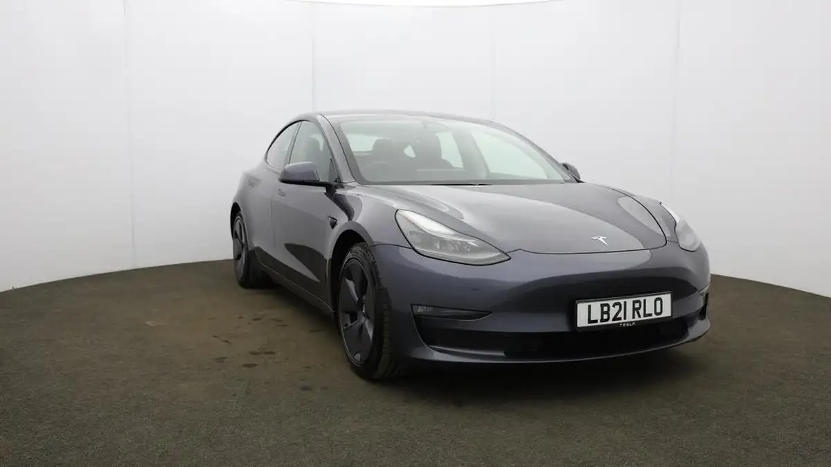 2021-tesla-model-3-e-long-range-4x4-big-47
