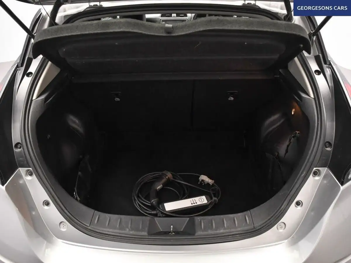 2022-nissan-leaf-e-e-n-connecta-big-8