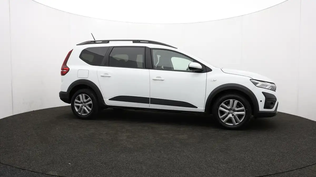 2023-dacia-jogger-10-tce-expression-big-31
