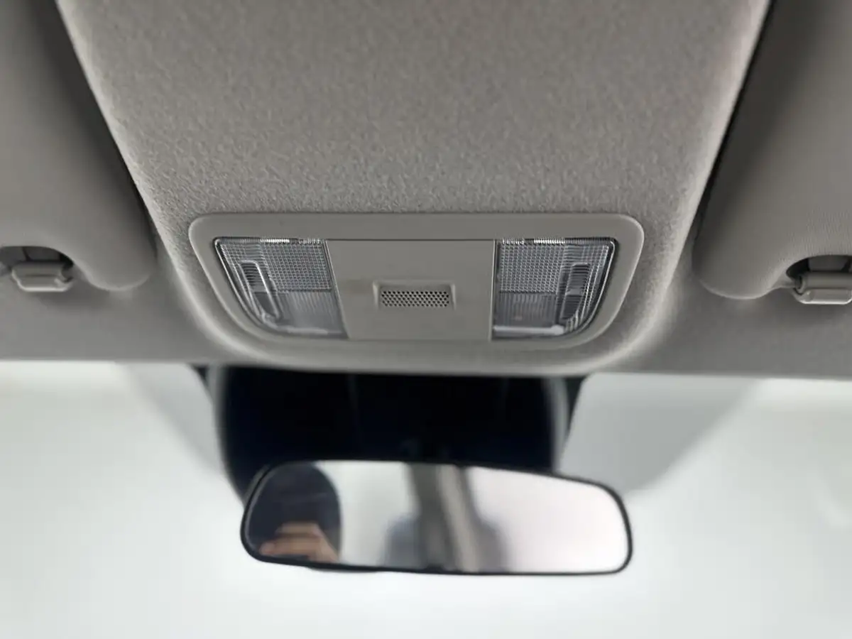 2015-honda-jazz-13-i-vtec-s-big-47