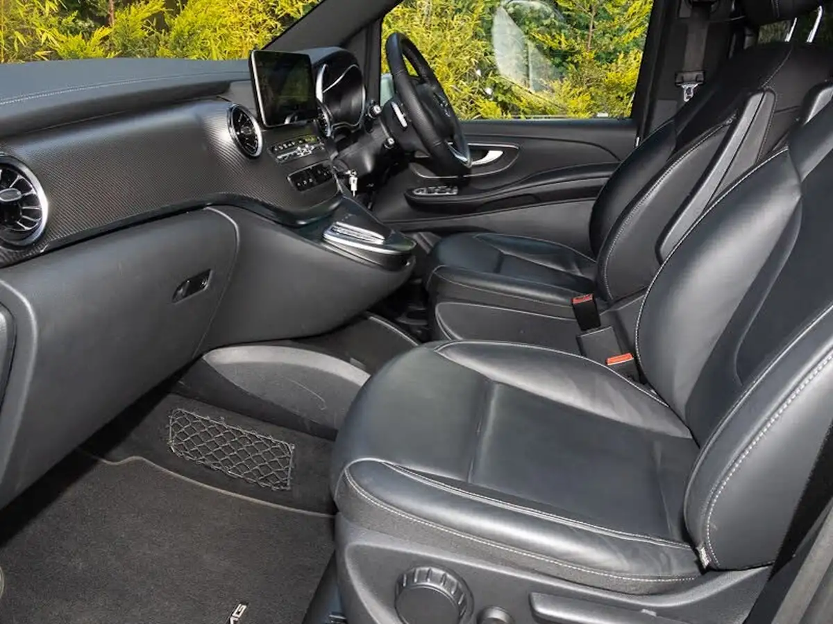 2024-mercedes-benz-v-class-20d-v220d-amg-line-extra-long-big-4