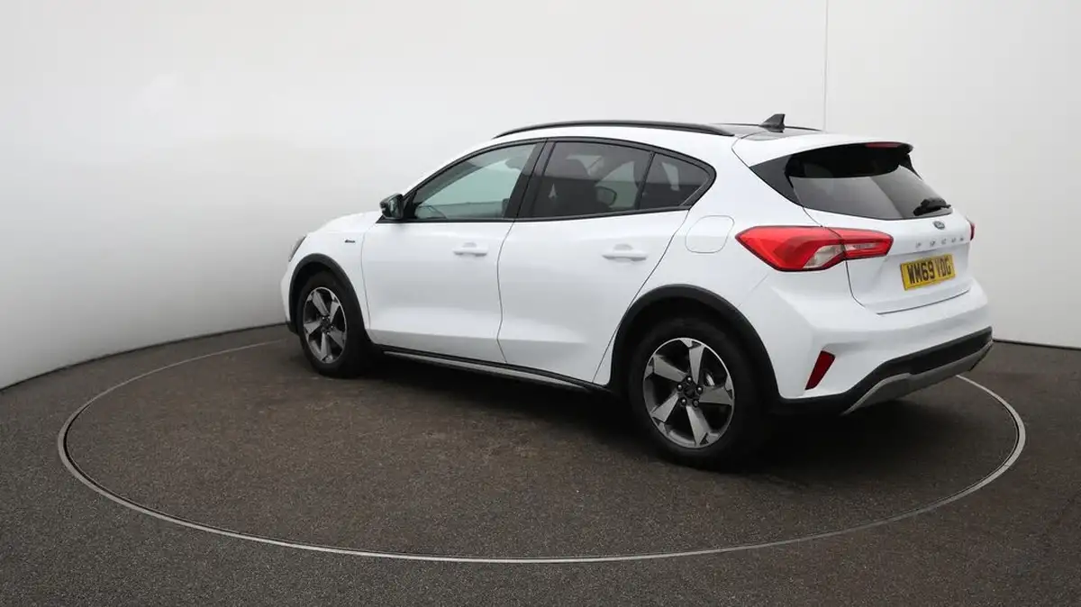 2019-ford-focus-10t-active-hatchback-big-61