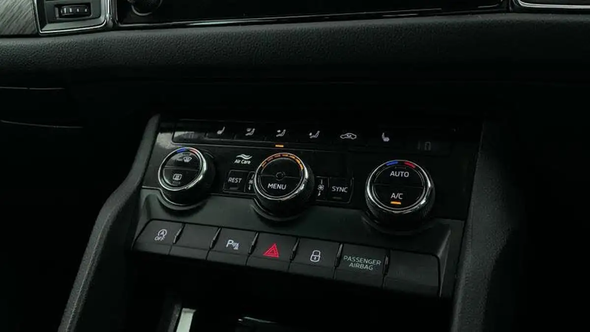 2022-skoda-kodiaq-15-tsi-se-l-dsg-big-16