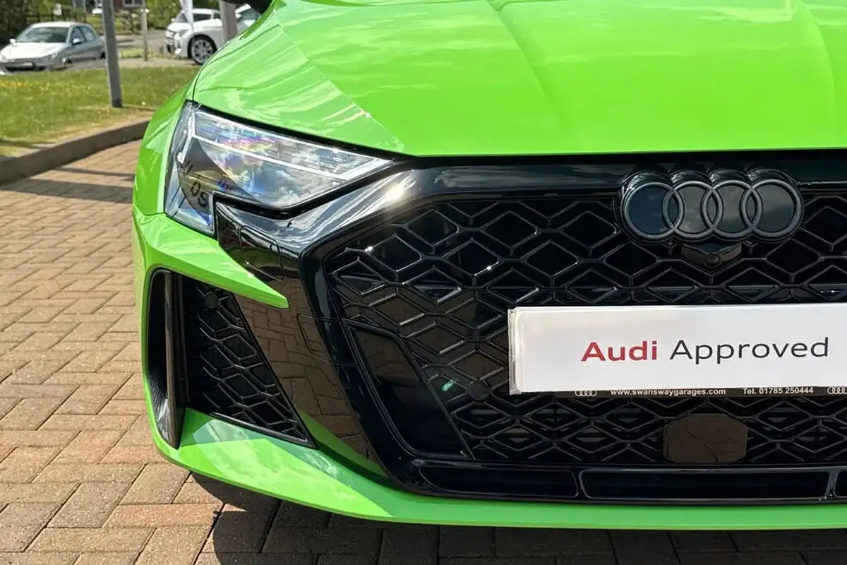 2025-audi-rs3-25-tfsi-carbon-vorsprung-saloon-4d-big-29