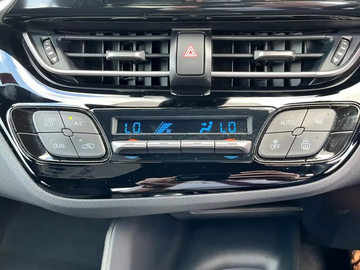 2021-toyota-c-hr-18-vvt-i-icon-big-45