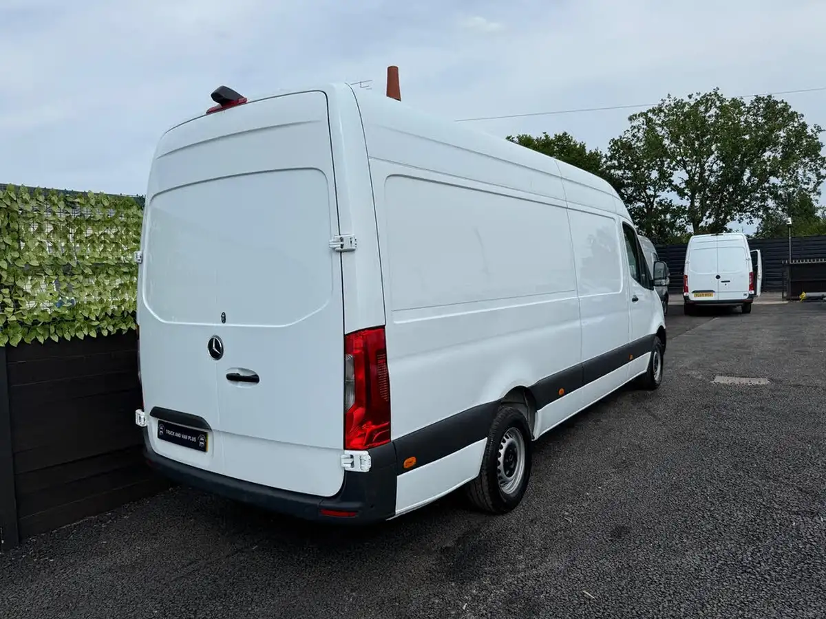 2021-mercedes-benz-sprinter-20cdi-315-l1h1-progressive-150pseu6dt-panel-rwd-eco-gear-360-big-4