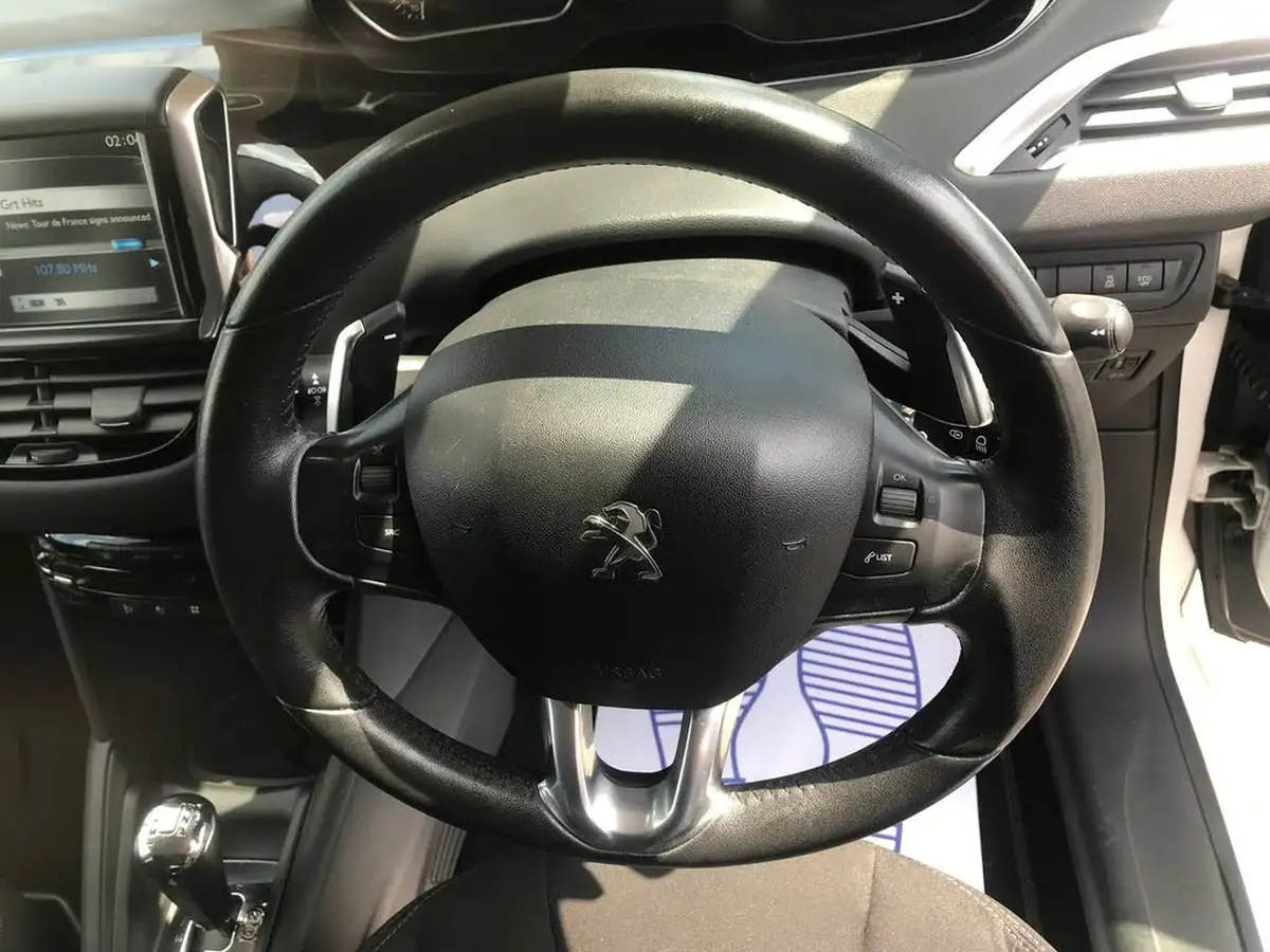 2012-peugeot-208-14td-allure-14e-hdi-ss-5d-egc-big-6