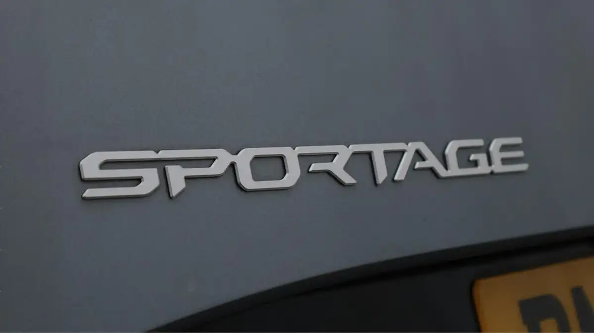 2022-kia-sportage-16-t-gdi-gt-line-226bhp-hev-1598cc-auto-big-20