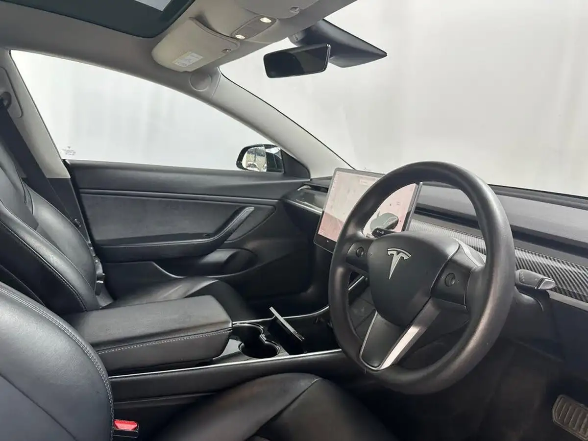 2020-tesla-model-3-e-standard-plus-big-18