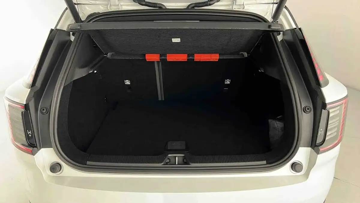2024-volvo-ex30-e-single-motor-ultra-big-12