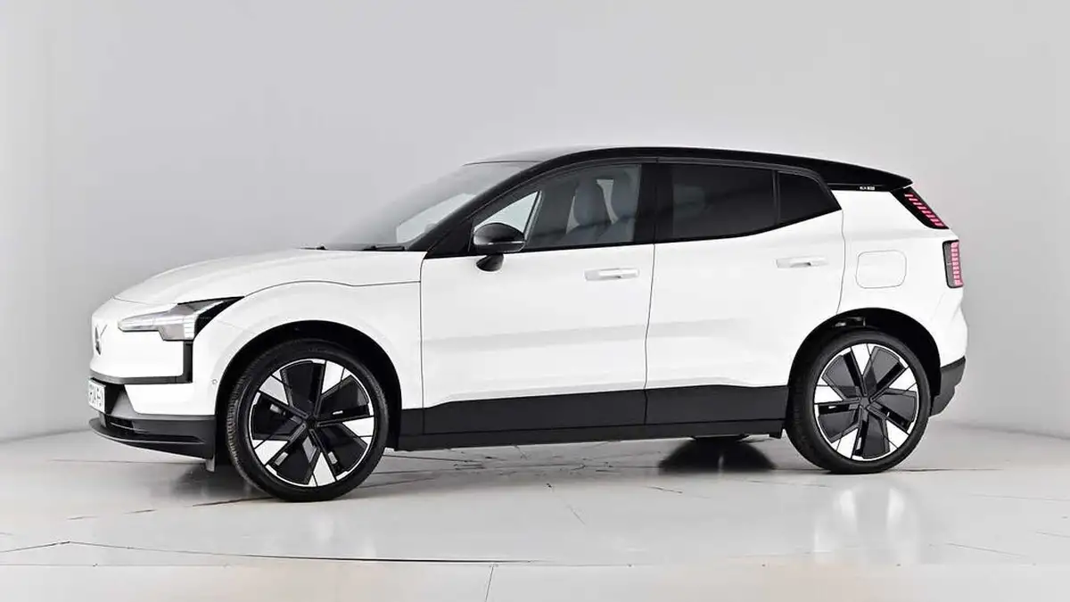 2024-volvo-ex30-e-single-motor-ultra-big-64