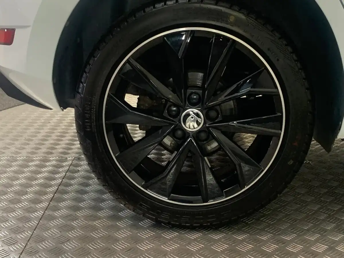 2018-skoda-fabia-10-tsi-monte-carlo-110ps-hatchback-big-8