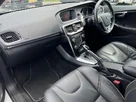 2019-volvo-v40-15-t3-r-design-edition-small-10