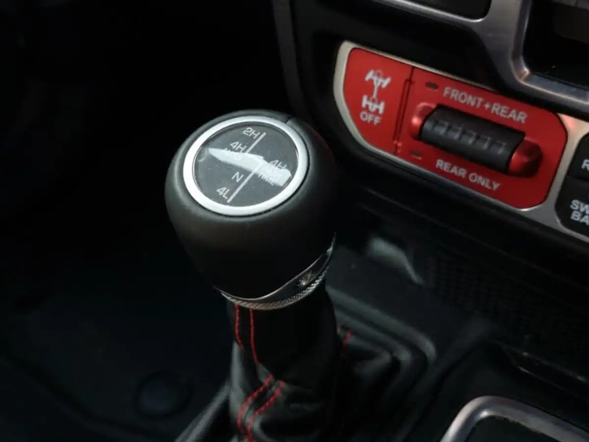 2023-jeep-wrangler-20-gme-rubicon-5d-big-19