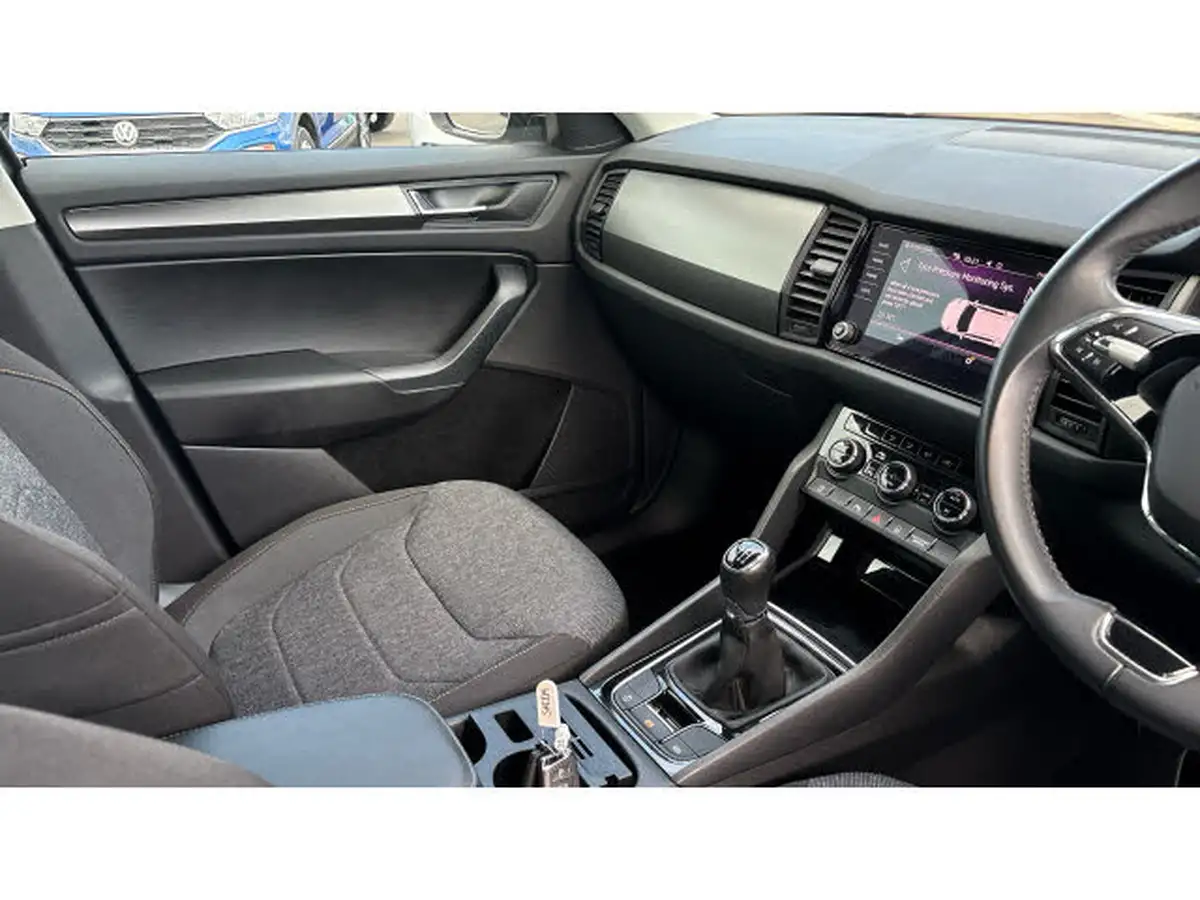 2021-skoda-kodiaq-15-tsi-se-drive-7-big-13