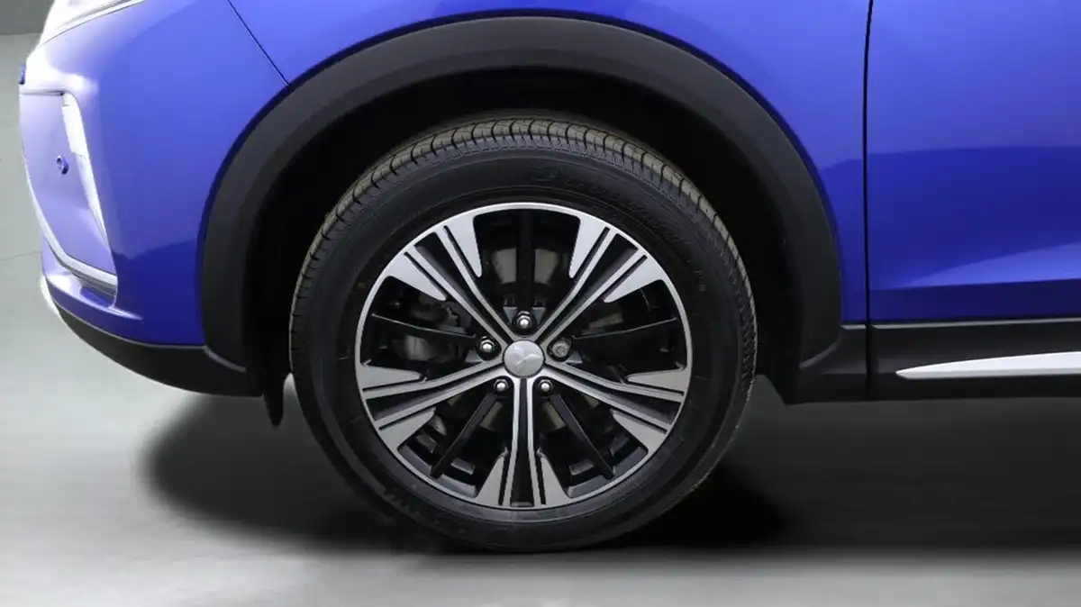 2019-mitsubishi-eclipse-cross-15-exceed-big-18