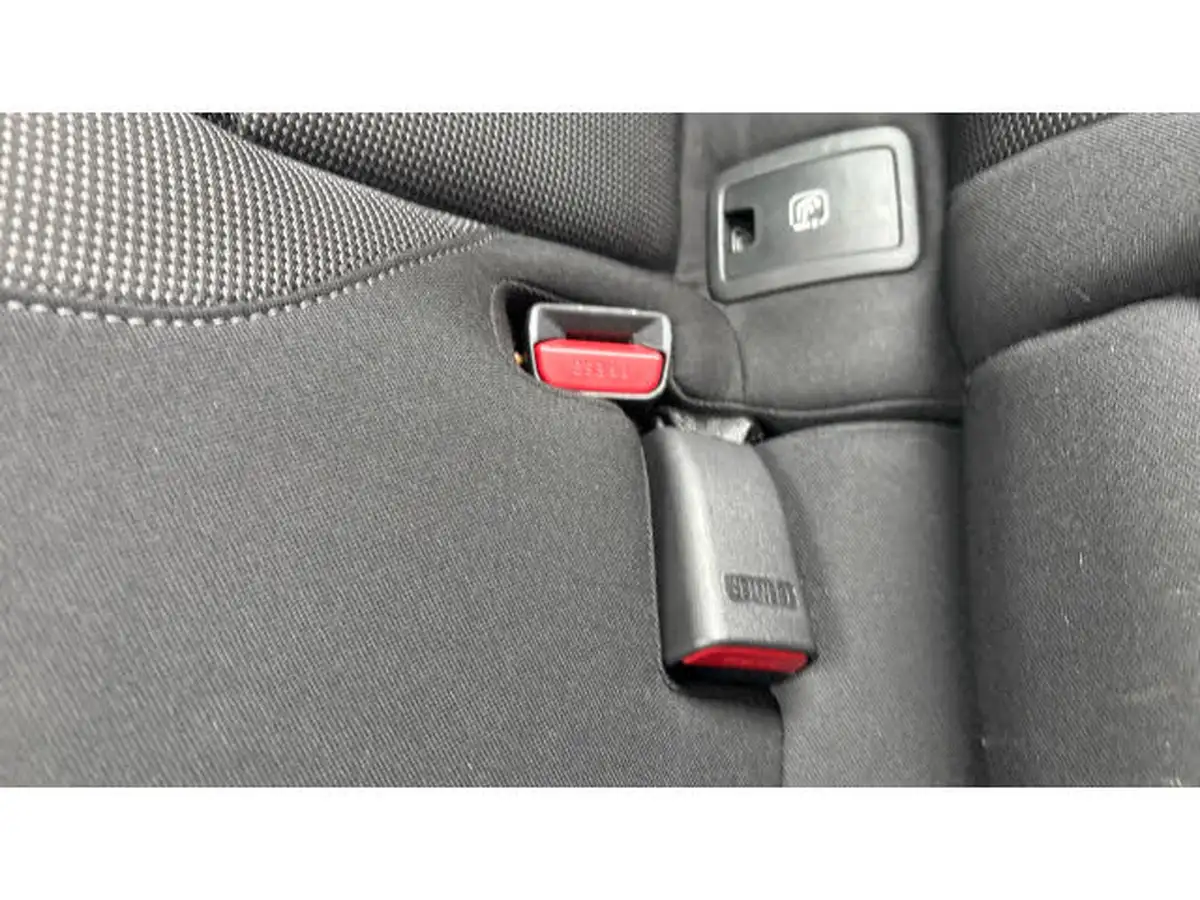 2025-mazda-cx-30-25-e-skyactiv-g-centre-line-big-16