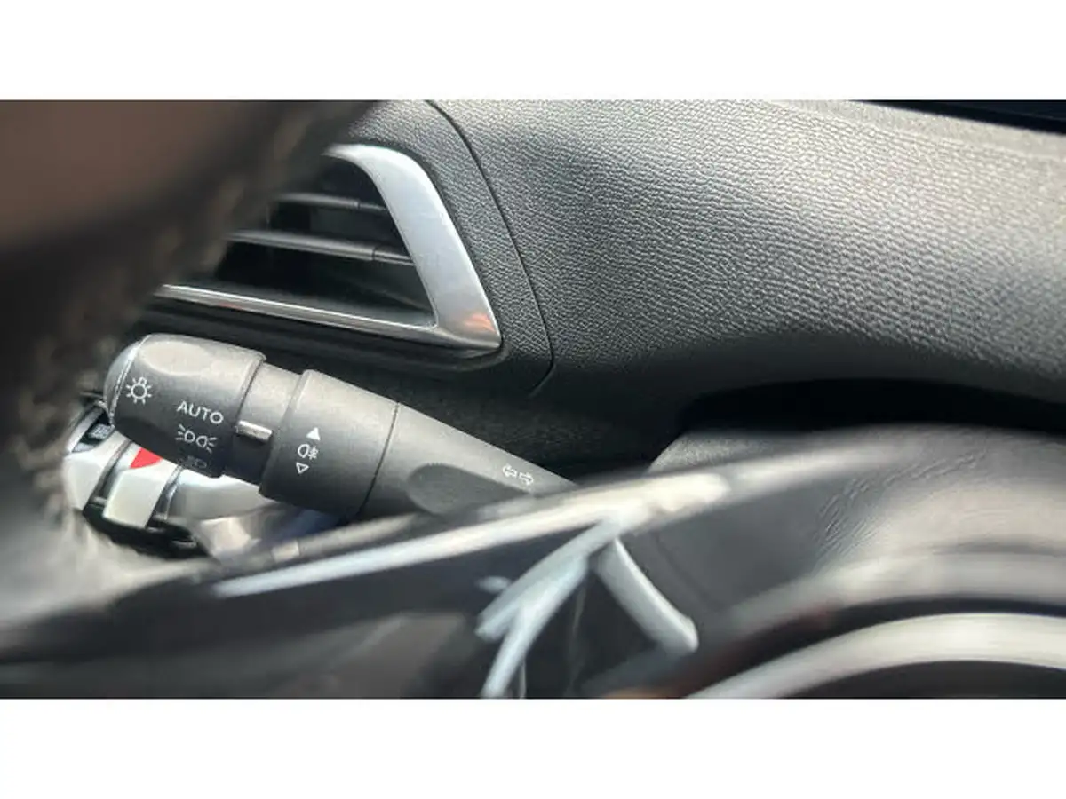 2021-peugeot-5008-suv-15-bluehdi-allure-premium-big-24