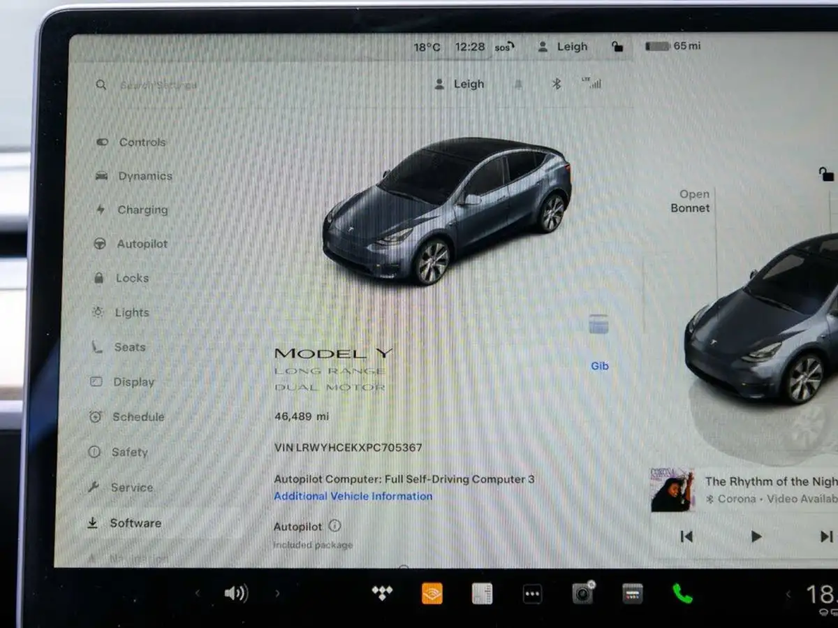 2023-tesla-model-y-e-long-range-big-30