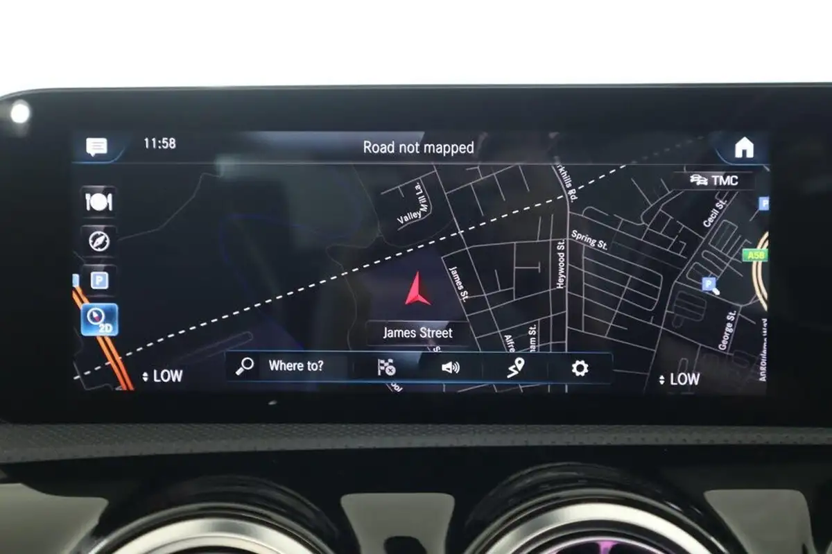 2021-mercedes-benz-cla-13-cla-200-amg-line-premium-plus-coupe-4d-big-30