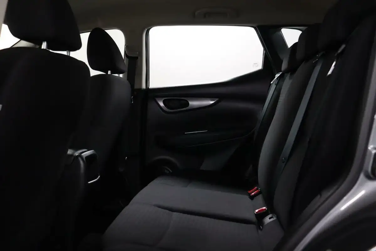 2018-nissan-qashqai-13-dig-t-visia-big-38