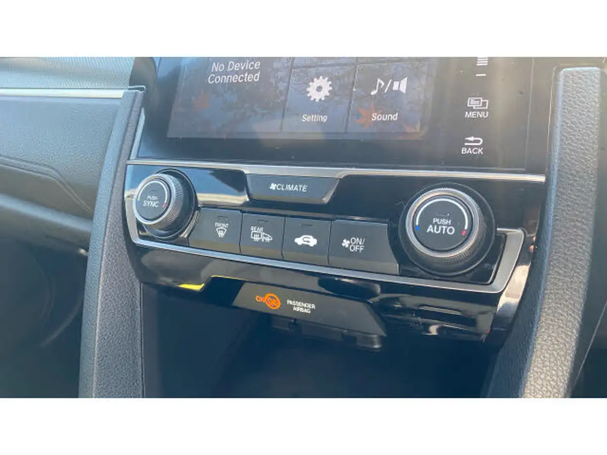 2019-honda-civic-10-vtec-turbo-sr-hatchback-5d-big-24