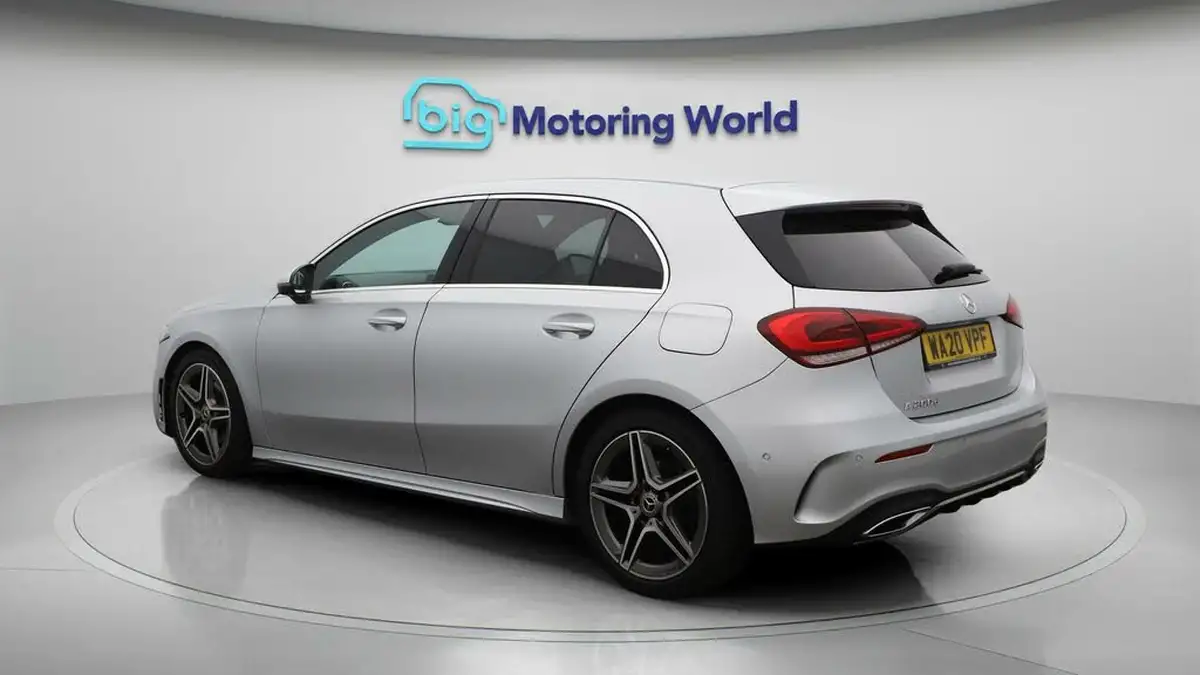 2020-mercedes-benz-a-class-20d-a200d-amg-line-executive-hatchback-5d-big-5