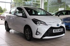 2020-toyota-yaris-15-vvt-i-icon-98bhp-hybrid-1497cc-e-cvt-small-9