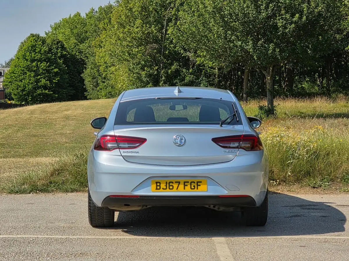 2017-vauxhall-insignia-grand-sport-15-turbo-design-165ps-big-5