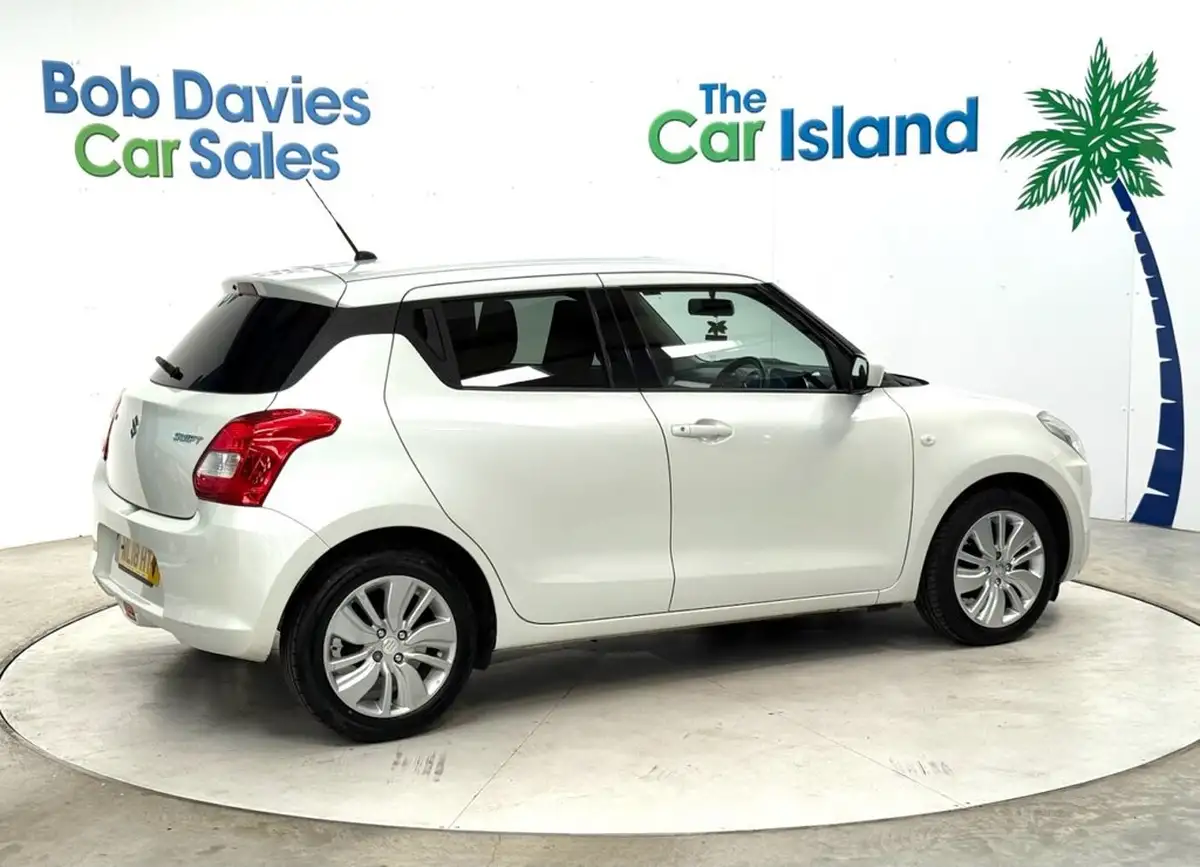 2018-suzuki-swift-10-boosterjet-sz-t-111ps-big-8