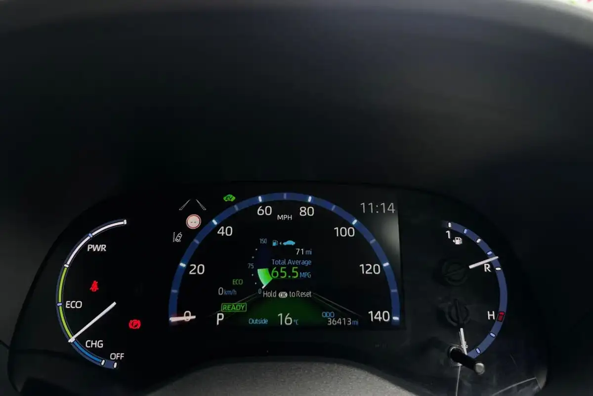 2022-toyota-yaris-15-vvt-i-design-panoramic-roof-big-50