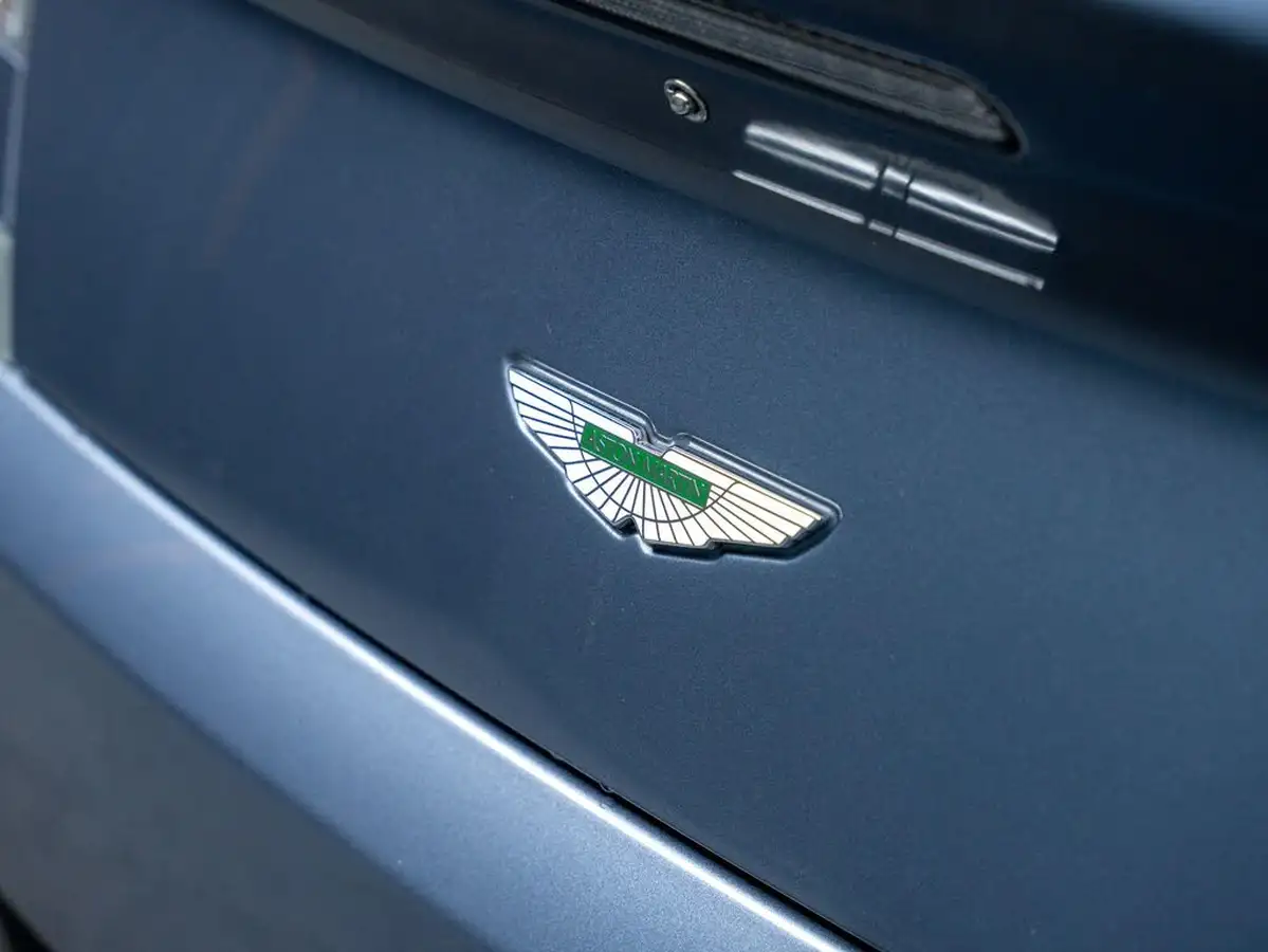 2016-aston-martin-vantage-47-v8-vantage-coupe-sportshift-big-21