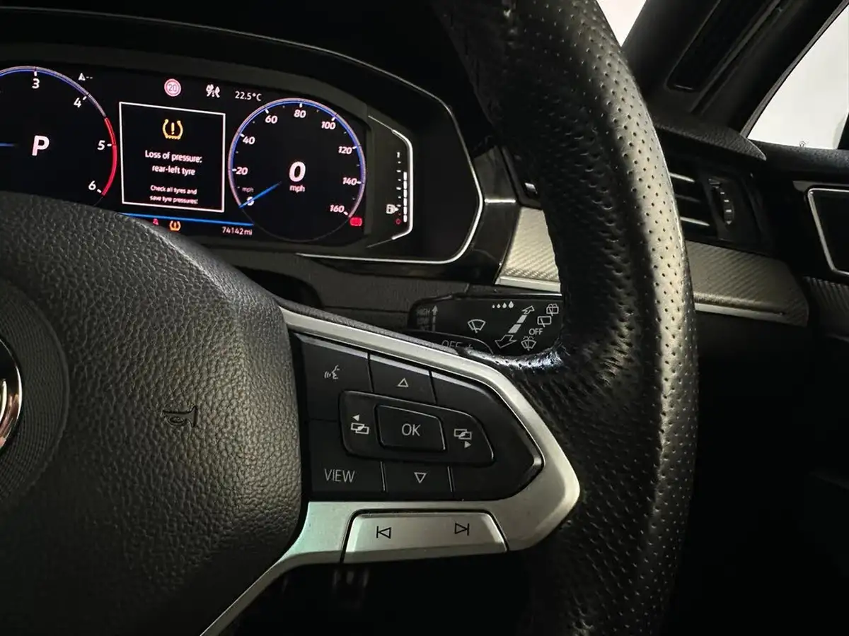 2019-volkswagen-passat-20tdi-r-line-190ps-scr-estate-5d-dsg-big-30