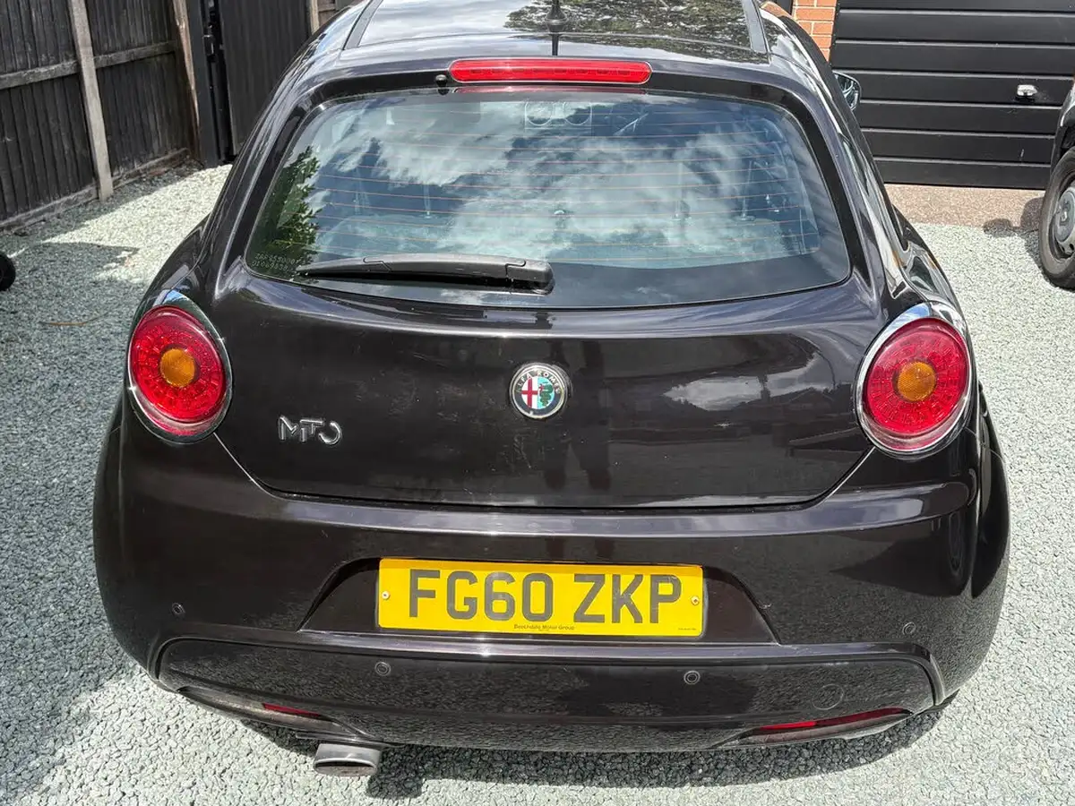 2010-alfa-romeo-mito-13td-lusso-big-4