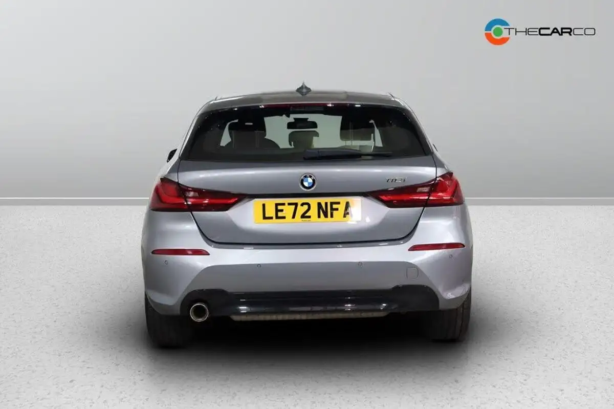 2023-bmw-1-series-15-118i-sport-dct-big-8